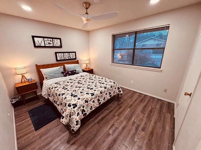 Building Photo - 249 Wedgewood Ln