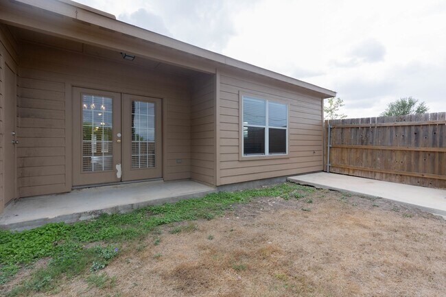 Building Photo - 6010 Luckey Run