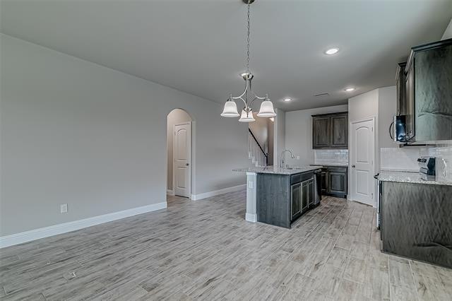 Building Photo - 327 Sweetspire Dr