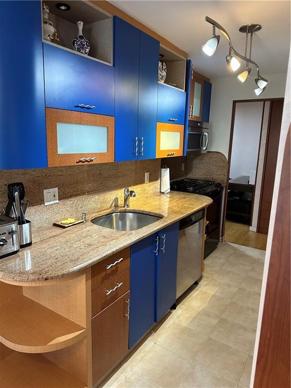 Building Photo - 35 Seacoast Terrace