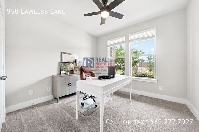 Building Photo - 950 Lawless Ln
