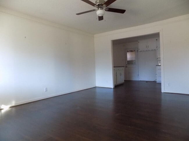 Building Photo - 1016 Billie Ruth Ln