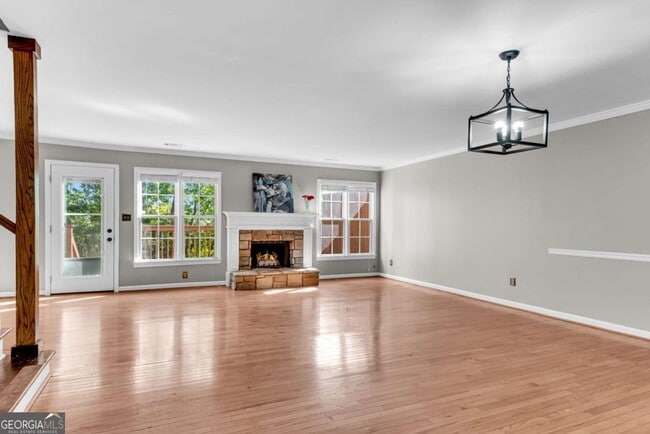 Building Photo - 1427 Old Virginia Ct SE