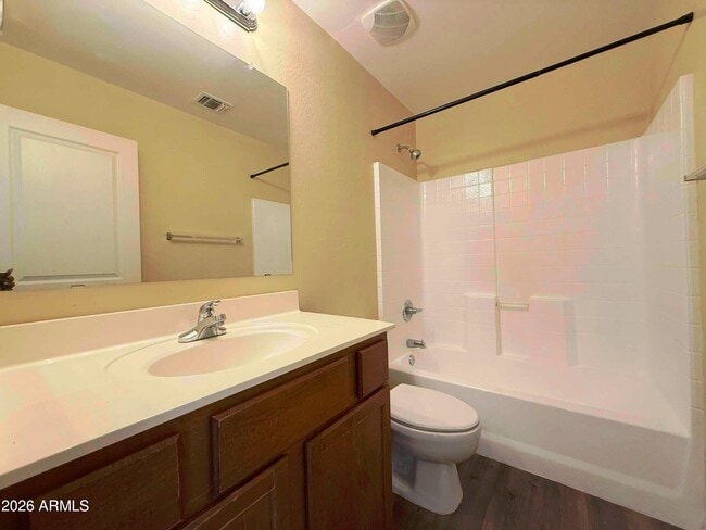 Building Photo - 1727 E Joseph Way