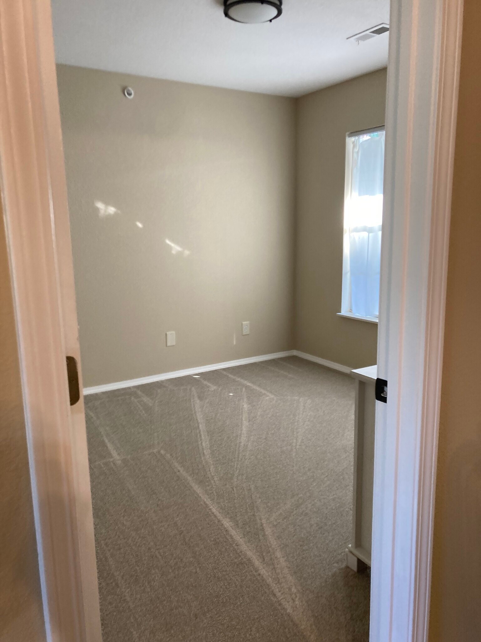 Building Photo - 34 Golfshores Dr