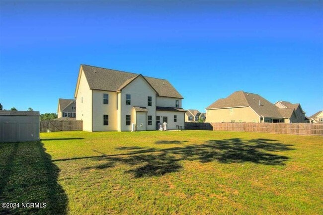 Building Photo - 142 Pamlico Drive