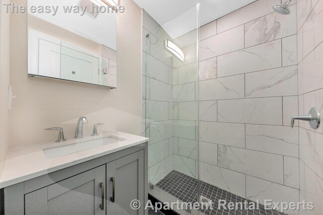 Building Photo - 43 Wright Ave