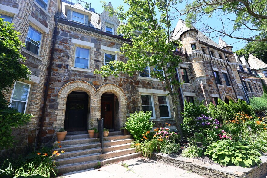 Building Photo - 318 Tappan St
