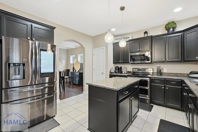 Building Photo - 1311 Hill View Cir