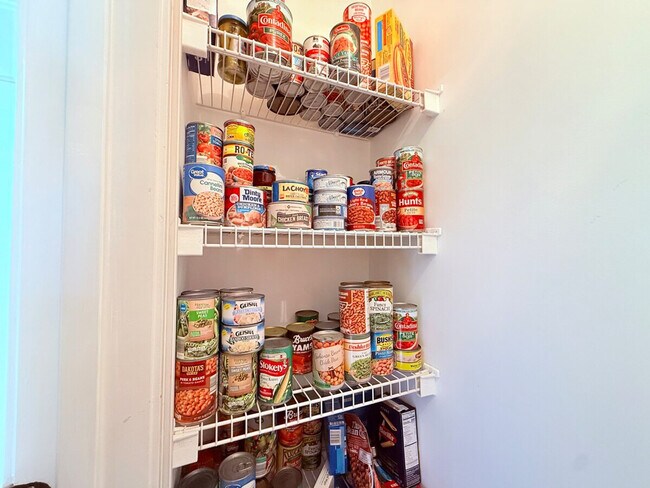 Building Photo - 128 Deer Hound Trail