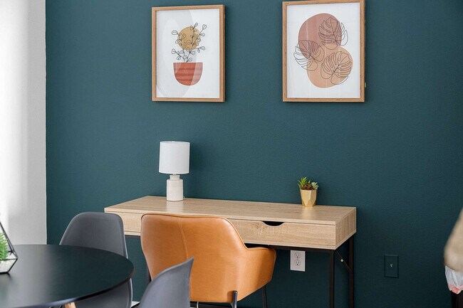 Building Photo - 13005 Meandering Way