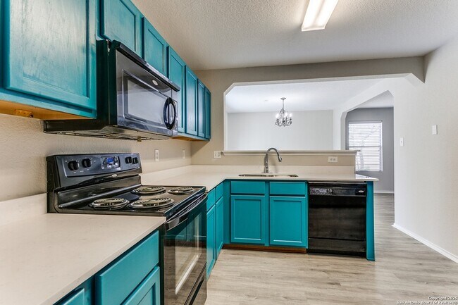 Building Photo - 16311 Kentucky Ridge