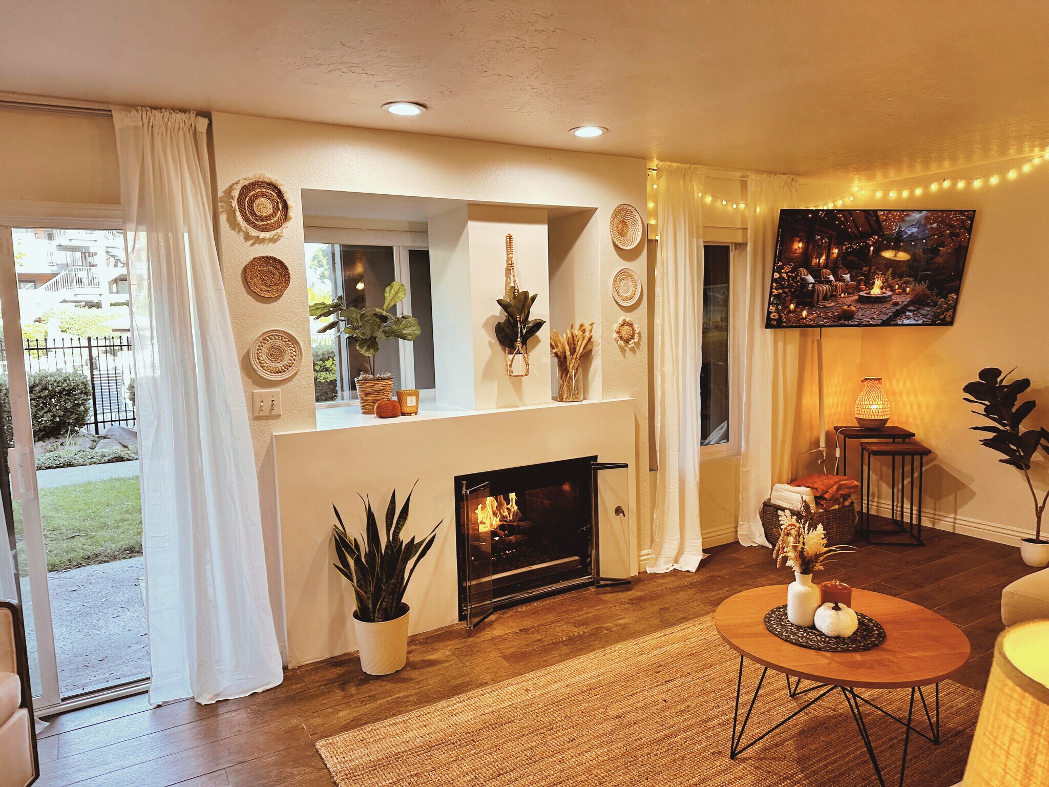 Building Photo - 4010 Layang Layang Cir