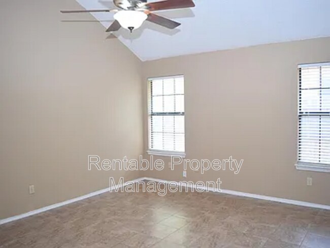 Building Photo - 9001 Wessex Ct