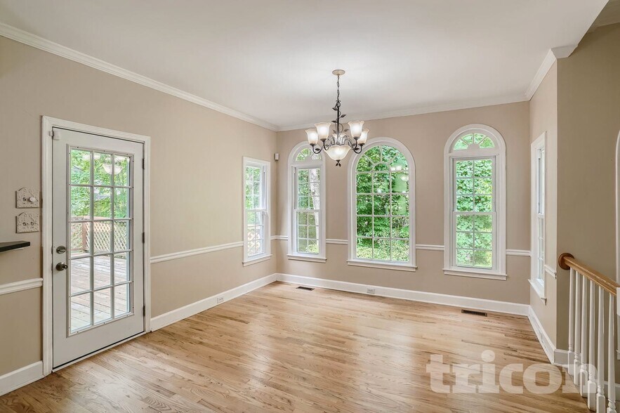 Building Photo - 2207 Lullwater Dr