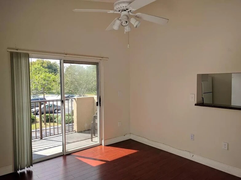 living room - 1881 NW 96th Ter