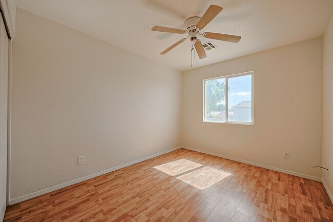 Building Photo - 3225 N 130th Ave