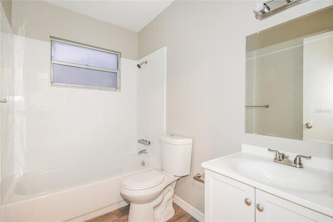 Building Photo - 107 Inwood Ct