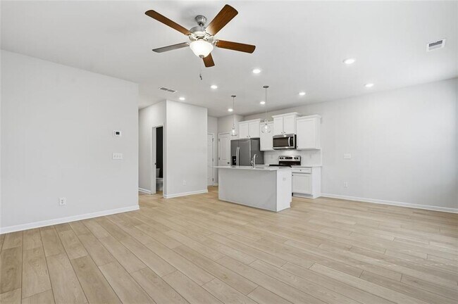 Building Photo - 208 Filer Dr