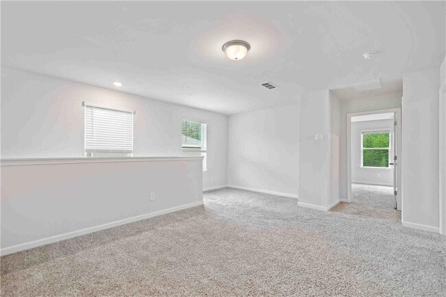 Building Photo - 279 Wells Cir