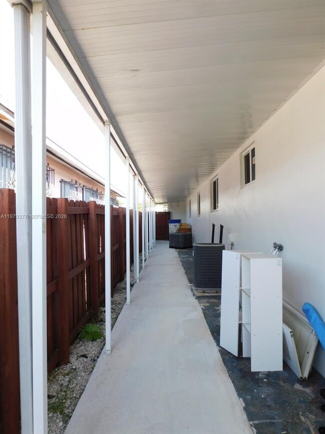 Building Photo - 620 NW 58th Ct