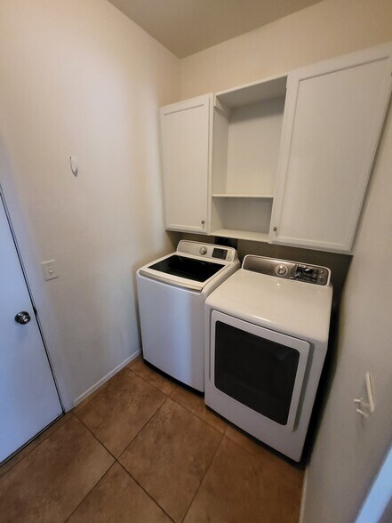 Building Photo - 3363 W Sagebrush Hills Ct