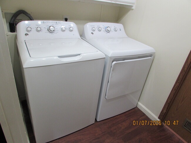 Building Photo - 110 Cherylton Dr