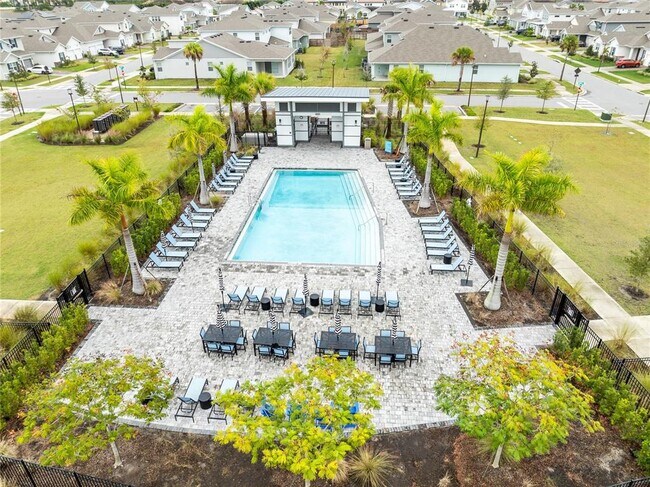 Building Photo - 19331 Banfield Pl