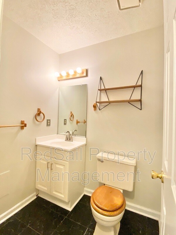 Building Photo - 21 Sidewinder Ct