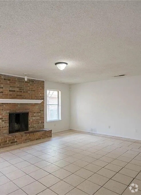Building Photo - 4511 Menzer Rd