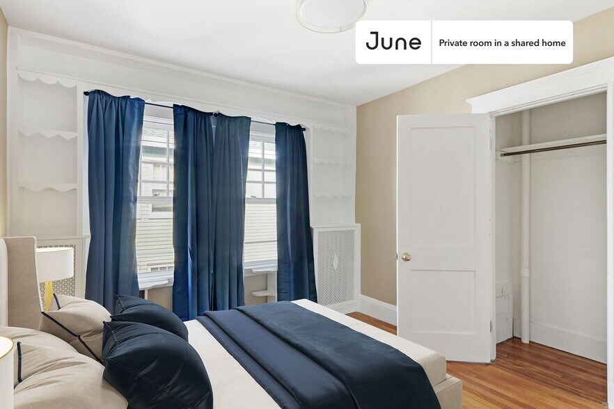 Primary Photo - Room in Shared 6 bed/2 bath home