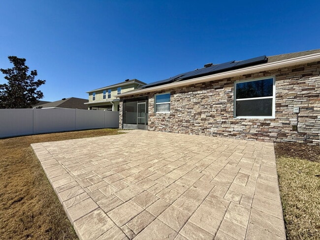 Building Photo - 10551 Park Meadowbrooke Dr