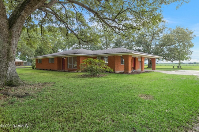 Building Photo - 17639 Pelican Rd