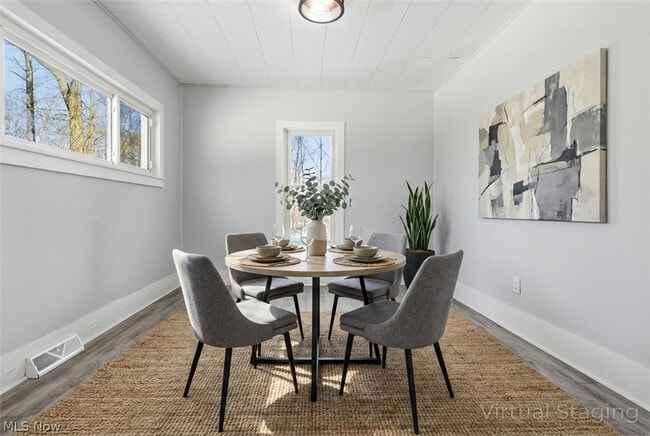 Building Photo - 1729 E 26th St