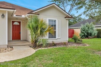 Building Photo - 12895 Bentwater Dr
