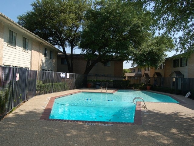 Pool - Huntington Townhomes