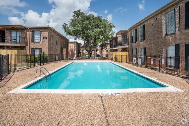 Primary Photo - 7900 Morley