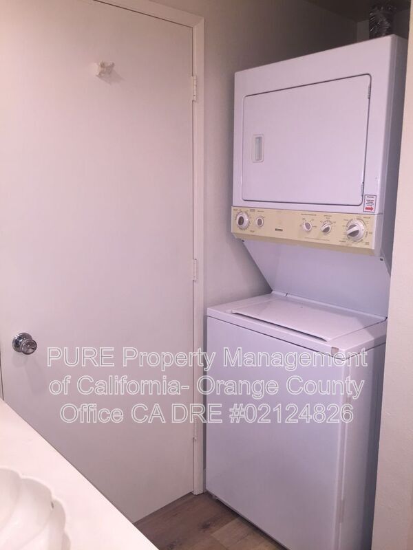 Building Photo - 3107 Via Serena S