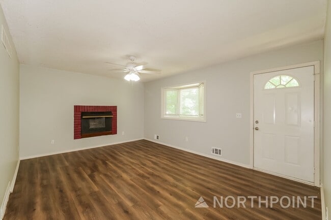 Building Photo - 3 BR/1BA | Newly Renovated Single Family Home | 1-Car Covered Parking | Gated backyard