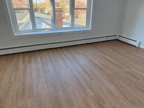 Building Photo - 51 Turner St