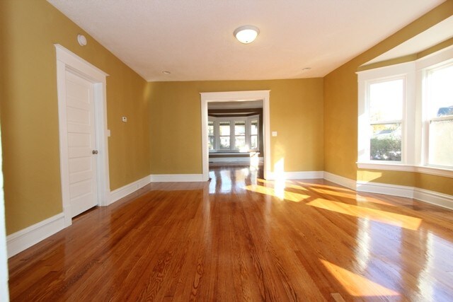 Building Photo - 1054 Sibley St NW