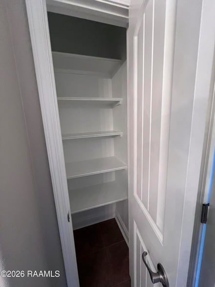 Building Photo - 100 Cautillion Dr