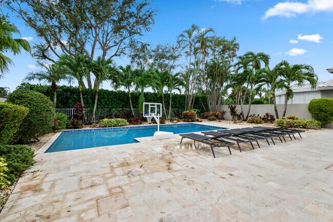 Building Photo - 17371 Bridleway Trail