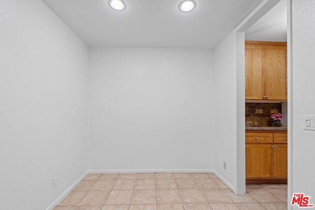 Building Photo - 306 Bora Bora Way