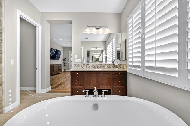 Building Photo - 55120 Autumn Valley Ct