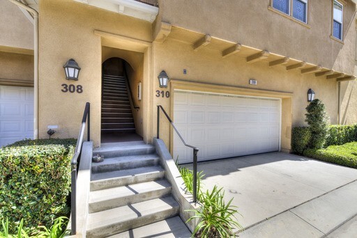 Primary Photo - Immaculate 2 Bedroom Irvine Condo