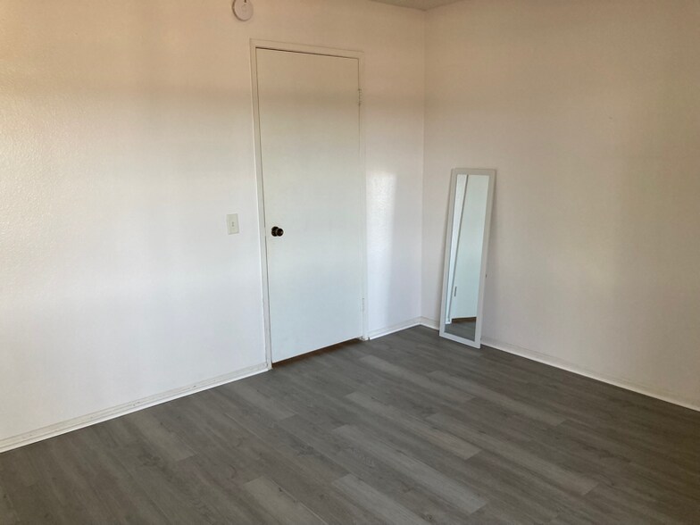 Building Photo - 6416 Friars Rd