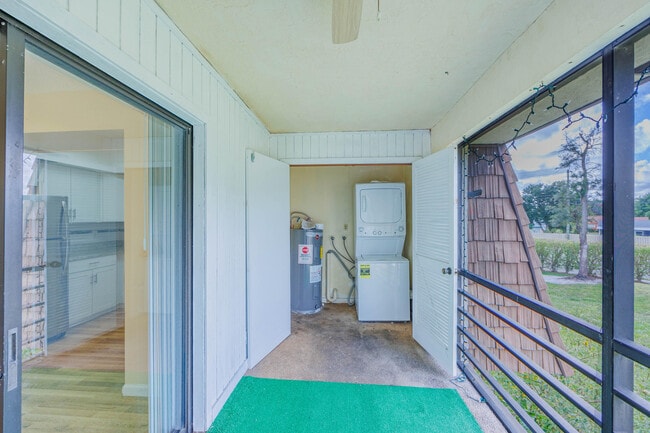 Building Photo - 4708 Oak Terrace Dr