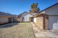 Building Photo - 3721 Southwind Ct