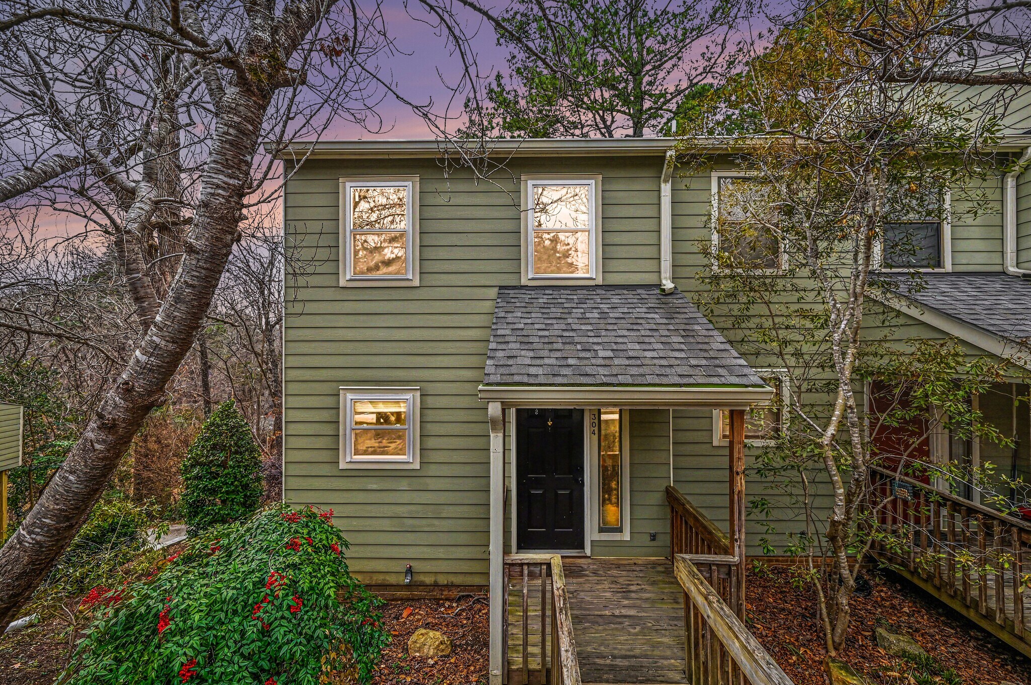 Building Photo - 304 Cedarwood Ln